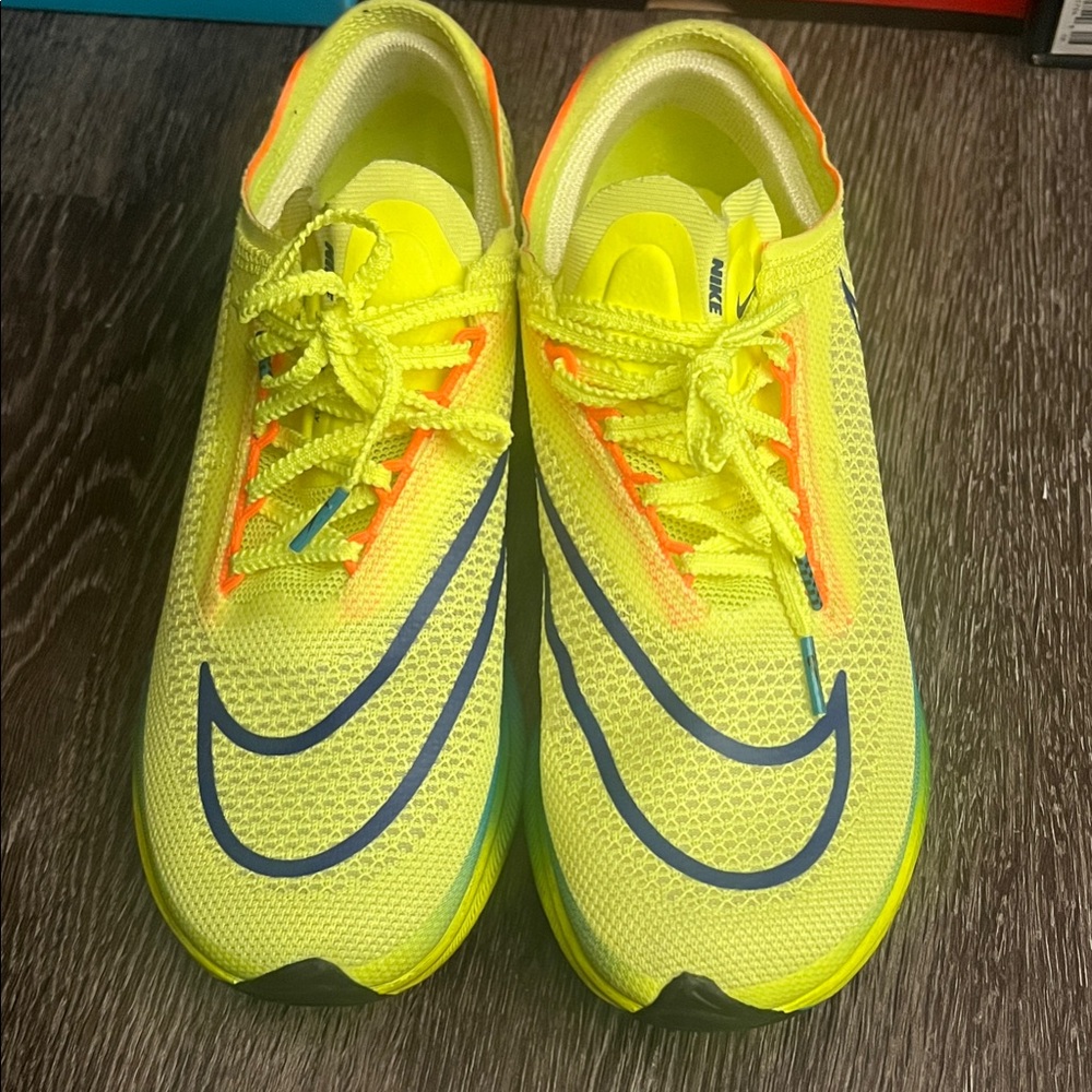 Nike StreakFly